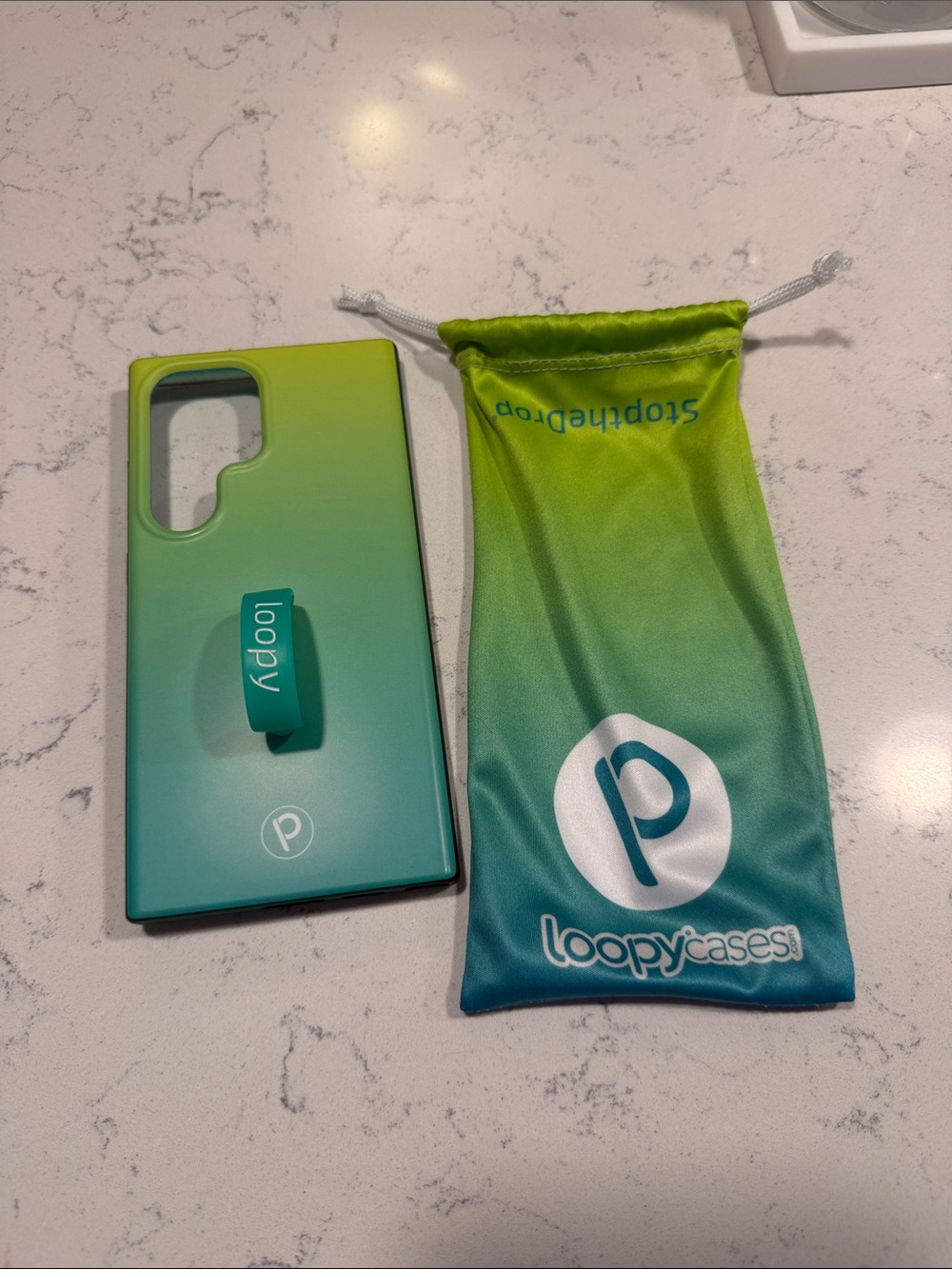 Loopy Case Green to Teal Gradient galaxy S24 Ultra Case with Finger Loop